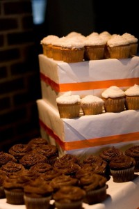 Frugal wedding cupcakes
