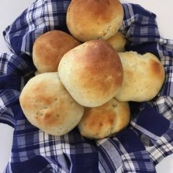 Cooked 30-Minute Rolls in bread basket