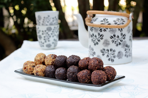 Choc-peanut brownie balls