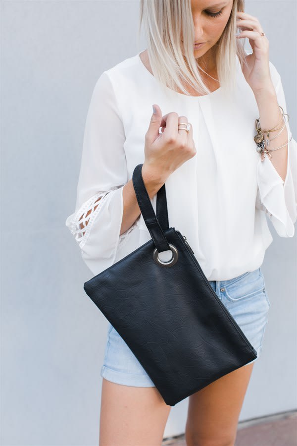 Get a Versatile Clutch for just $11.99 + shipping!