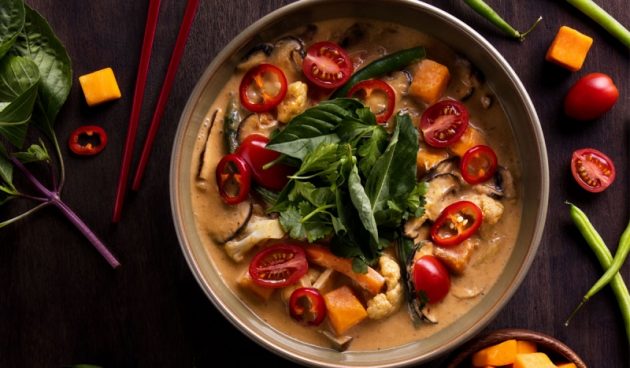 P.F. Chang's: Free Lunch Bowl with Entree Purchase