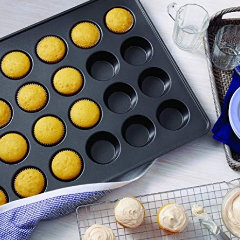 Wilton Non-Stick Mega Muffin and Cupcake Baking Pan