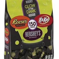 HERSHEY'S Halloween Chocolate Candy, Glow in the Dark Wrapped Variety Mix