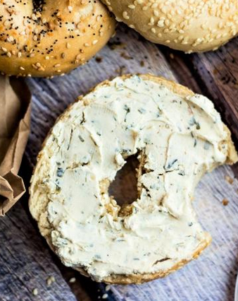 Bruegger’s Bagels | Free Bagel & Cream Cheese with Any Purchase!