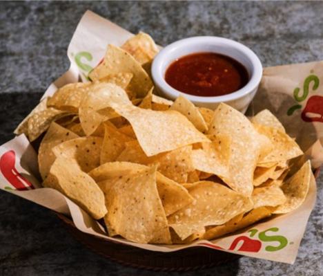 best freebies: Free Chili's Chips & Salsa