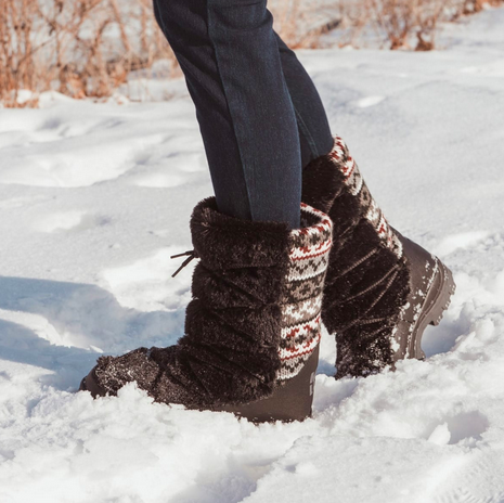 MUK LUKS Massak Snow Boots