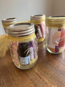 DIY Pedicures In A Jar + Free Printable Gift Tags! | Money Saving Mom®
