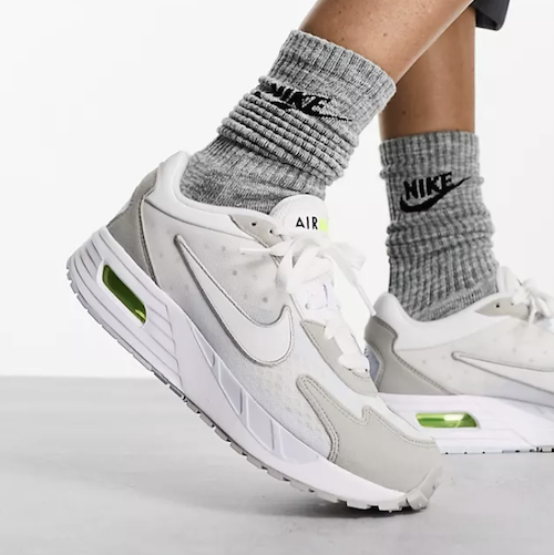 Nike Air Max Solo sneakers White and Gray
