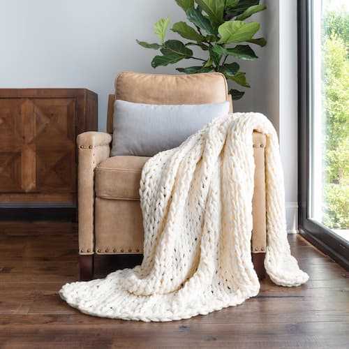 Oversized Chunky Knit Throw