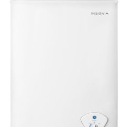 Insignia™ - 3.5 Cu. Ft. Garage-Ready Chest Freezer