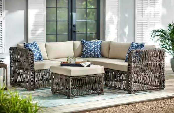 Grand Isle 4-Piece Wicker Outdoor Patio Sectional Seating Set