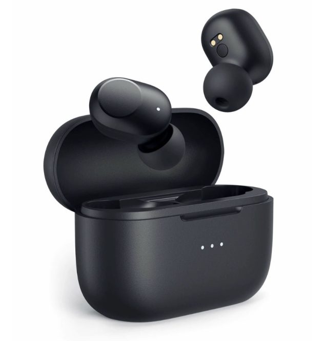 Wireless Charging Earbuds only $8.99 shipped!