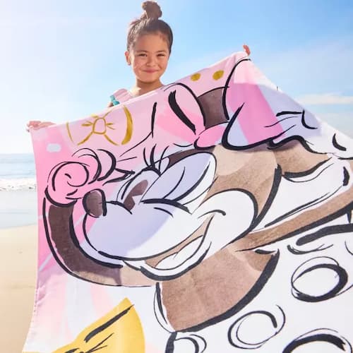 Minnie Mouse Beach Towel