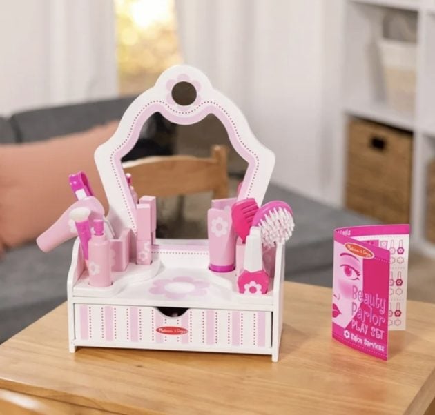 Melissa & Doug Wooden Beauty Salon Play Set 