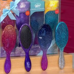 brush set with glitter