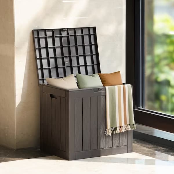 Gianna 31 Gallon Resin Deck Box only $16.99, plus more!