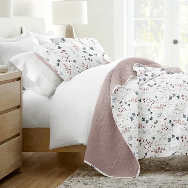 Linens & Hutch Poppy Bloom Reversible Quilted Coverlet Set deal