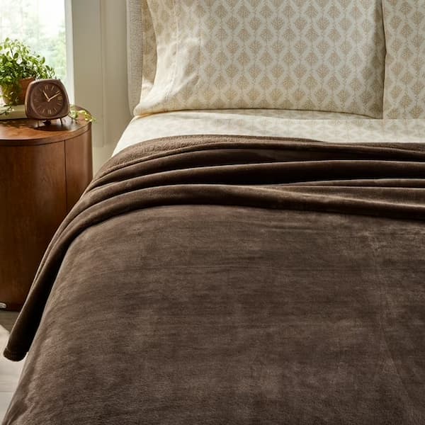Better Homes & Gardens Velvet Plush Soft Bed Blanket deal