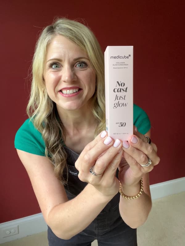 Medicube Sunscreen No Cast Just Glow Collagen SPF 50 Hydrating Face Sunscreen