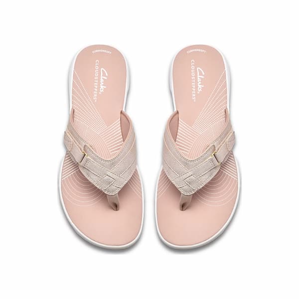 *HOT* Clarks Cloudsteppers Breeze Women’s Sandals only $21.58 (Reg. $60!)