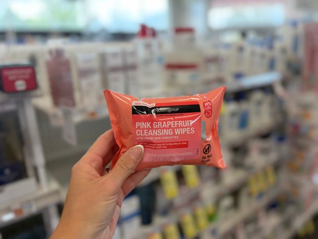 Neutrogena Wipes