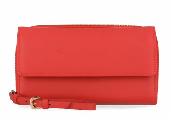 Time and Tru Women's Ainsley Bulk Clutch deal
