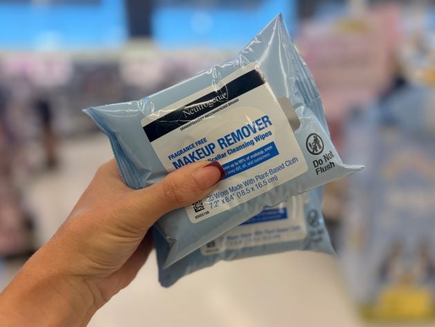 Neutrogena Wipes