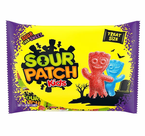SOUR PATCH KIDS Soft & Chewy Gummy Candy, 22 Treat Bags